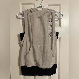 Oiselle S sleeveless hoodie